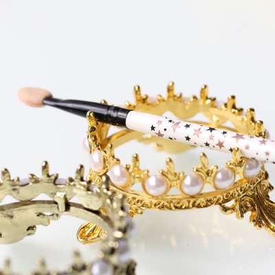 Wholesale nail brush holder display classical crown shape with pearl